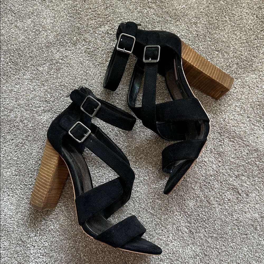 Carlos Santana Black Strappy Women's Heels